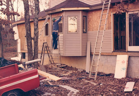 Bay window siding